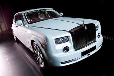 Đại gia Hà Nội tậu Rolls-Royce Phantom 30 tỷ đồng