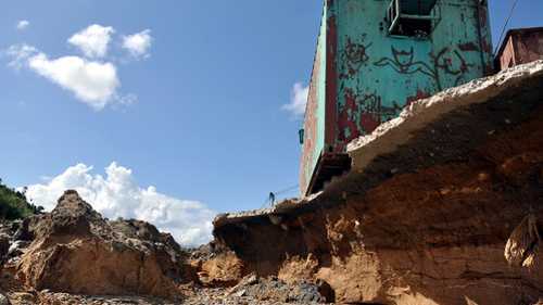 Tiếng nổ lạ ở Quảng Nam: Xem xét di dời dân