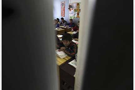 Học dốt, 19 học sinh bị tẩy chay