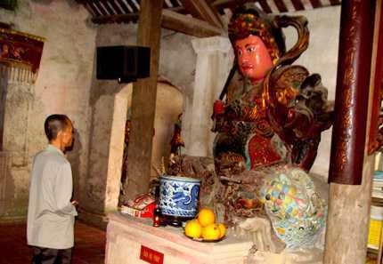 100 pho tượng đất ở chùa Nôm đã 1.000 năm không hỏng?