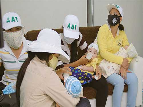 Đời đẻ thuê và những màn đánh ghen lạnh gáy