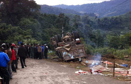 10 người chết oan vì chủ xe gỗ phạm pháp?