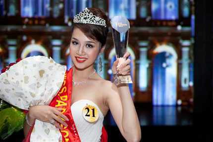 Lê Thu An đăng quang Miss Parkson 2011