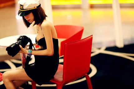 Forum nổi sóng: Mẫu nữ suýt bị nhiếp ảnh gia hại đời