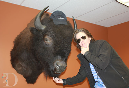 Ông chủ Facebook săn được bò rừng khổng lồ Bizon