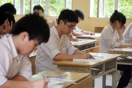 Chấm chéo thi tốt nghiệp THPT: Không tin giáo viên?