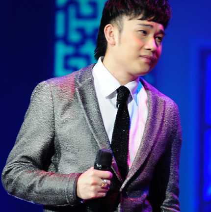 Cát-xê “khủng” như Mr. Đàm, Dương Triệu Vũ mới về Mỹ