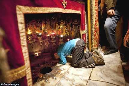 9 vạn tín đồ đón Noel trên miền đất Chúa giáng sinh