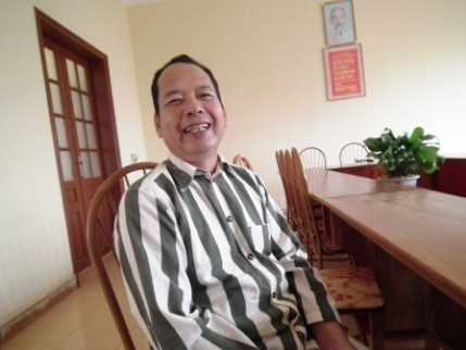 Hiệu trưởng mua dâm dạy học trong trại giam