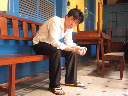 Con gái 13 tuổi bị hiếp, mẹ vẫn xin giảm án cho bị cáo