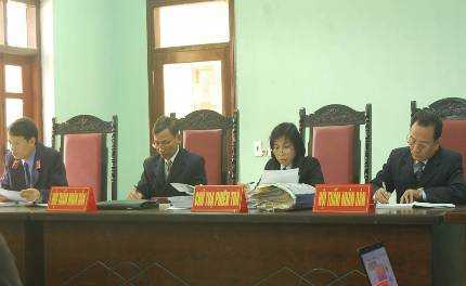 Kỳ án em ruột kiện chị gái và phiên tòa ‘mệt mỏi’