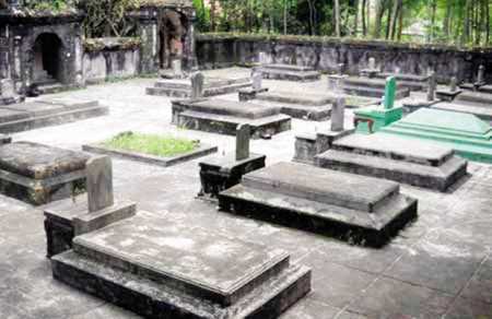 Hoang lạnh khu mộ địa thái giám độc nhất Việt Nam