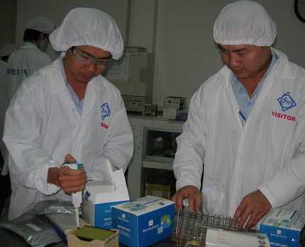 Tâm thư gửi Bộ trưởng Cao Đức Phát kêu cứu cho... tôm