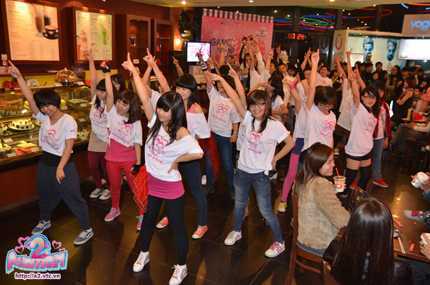 Game thủ Audition 2 nhảy Flashmob chào năm mới