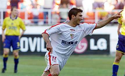 Rời Atletico, Antonio Reyes trở lại chốn xưa