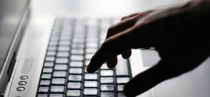 Lừa đảo qua Facebook ăn cắp tài khoản tín dụng