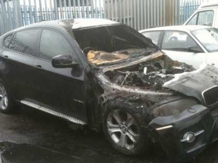 Hà Nội: Thanh toán bằng súng hoa cải, phá nát BMW X6