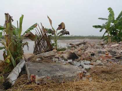 Nhà ông Vươn bị phá do 