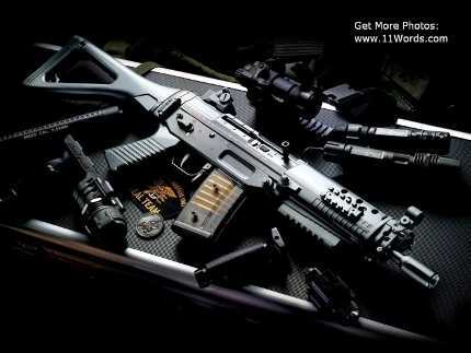 Bắc Ninh: Côn đồ đi ô tô, nã súng vào quán karaoke