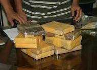 Bắt quả tang vụ vận chuyển thuê 10 bánh heroin