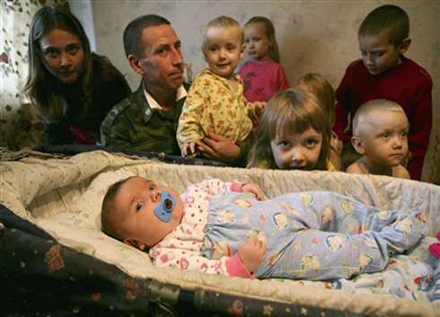 Bé sơ sinh nặng kỷ lục 10,8 kg