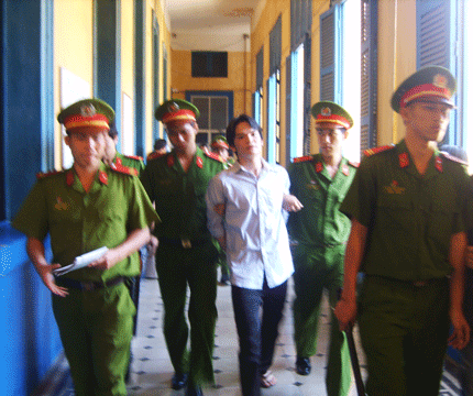 Bị người đồng tính sàm sỡ, dính án tử hình