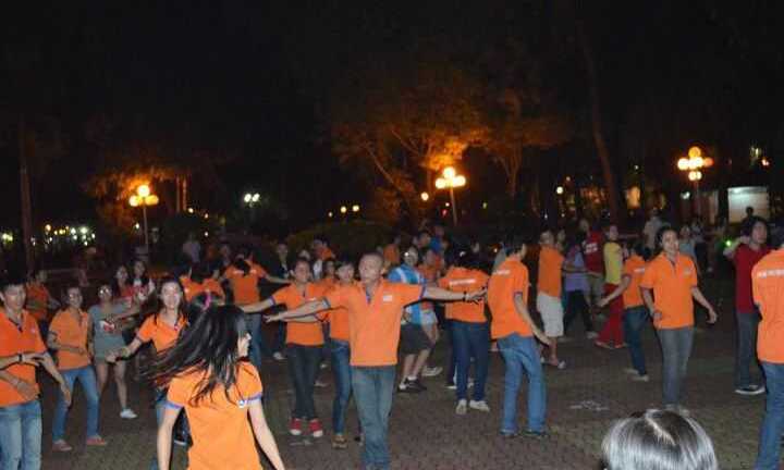 Dịch vụ Lễ Tình nhân mới: Nhảy Flashmob tỏ tình