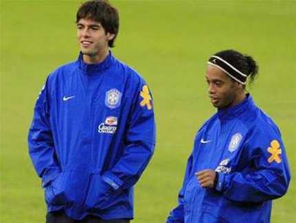 Brazil hội quân: Có Ronaldinho, không Kaka
