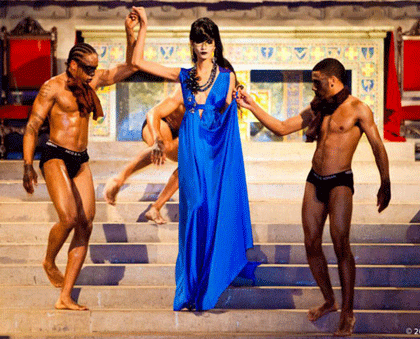 Tuyết Lan, Hoàng Thùy là nạn nhân của chiêu PR quá đà?