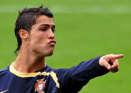 Ronaldo: Mục tiêu tối thượng là vô địch Euro 2012