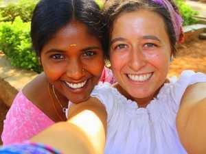 Phụ nữ phương Tây bị cưỡng bức trên dãy Himalaya