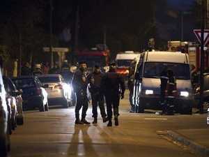 Cập nhật: Nghi phạm xả súng tại Pháp bị bắn chết