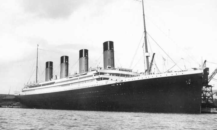 Bỏ 60.000 USD để đến thăm đống đổ nát tàu Titanic