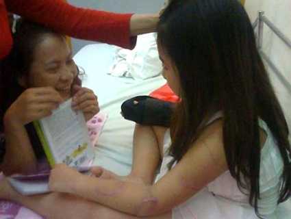 Hôm nay, cháu Bích sẽ vắng mặt trong phiên xử Luyện