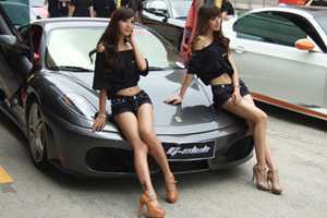 Choáng với “cuộc đua siêu xe” của dân chơi Trung Quốc