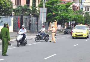 Hơn 1.000 phương tiện đi sai làn đường bị xử lý