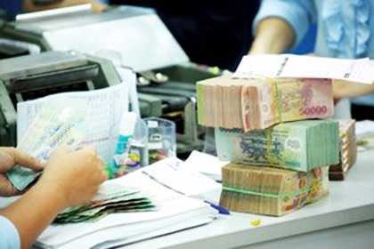 Nhân viên ngân hàng nào thu nhập 