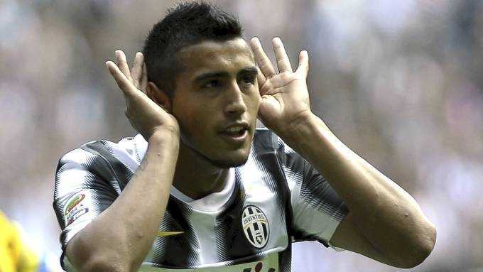 Áp sát Milan, sao Juve tự tin giành Scudetto