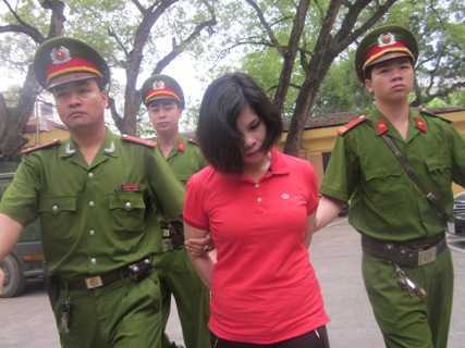 Kẻ bắt cóc bé ở Viện C lĩnh án 4 năm tù