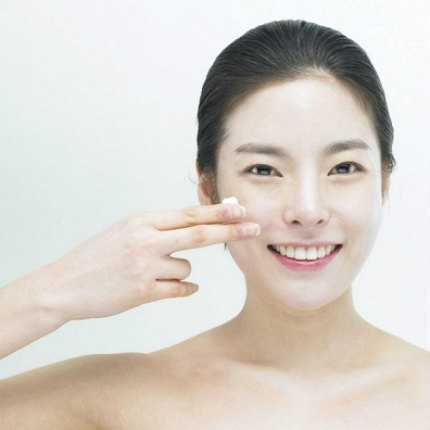 Kem trắng da chứa lượng kim loại quá mức cho phép