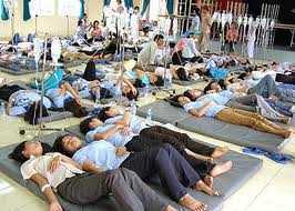Hơn 300 người bị ngộ độc sau tiệc cưới