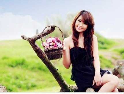 Hotgirl Quyên Barbie ủng hộ đề thi “trinh tiết”