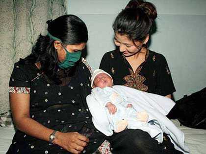 Đường dây đẻ thuê và những chuyện không thể tin nổi