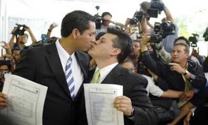 Nữ sinh trường Luật hùng biện về 