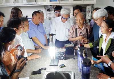 Ô tô đi Hải Phòng - Hà Nội chỉ tốn 1 lít nước