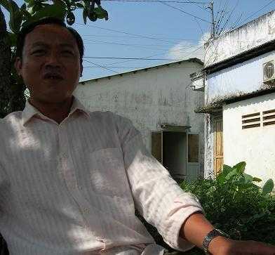 Phó CA xã mất chức vì 'tòm tem' vợ anh nông dân