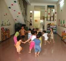 Cháu bé 18 tháng tuổi chết đột ngột khi gửi trẻ