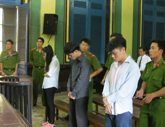 Rủ gái bán dâm đi 'vui vẻ', sát hại, cướp tài sản