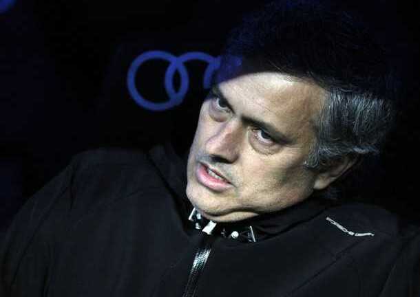 Mourinho và định mệnh nghiệt ngã trước cửa thiên đường