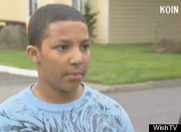 Bỏ mặc hiểm nguy, nam sinh cứu sống em bé 18 tháng